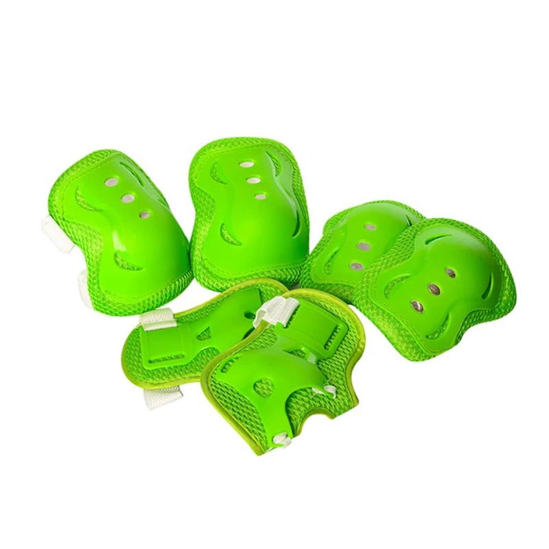 Дитячий набір захисту зелений