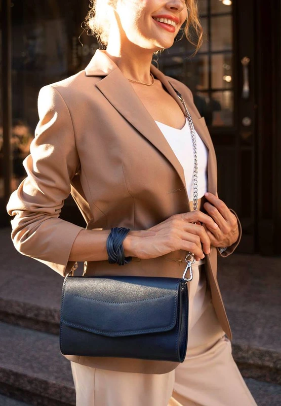 Шкіряна жіноча сумка Еліс темно-синя