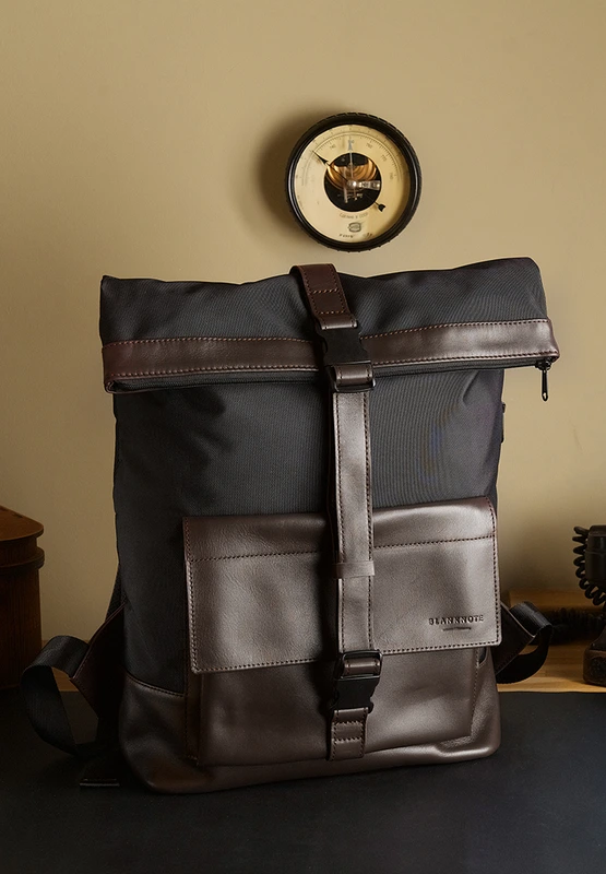 Рюкзак Urban чорний з коричневими вставками — BlankNote