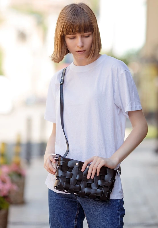 Шкіряна плетена жіноча сумка Пазл S вугільно-чорна