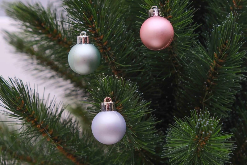 Ялинкові пластикові кульки матові «Chomik» компл. 16 шт, Ø 3 см, салатовий, рожевий, блакитний