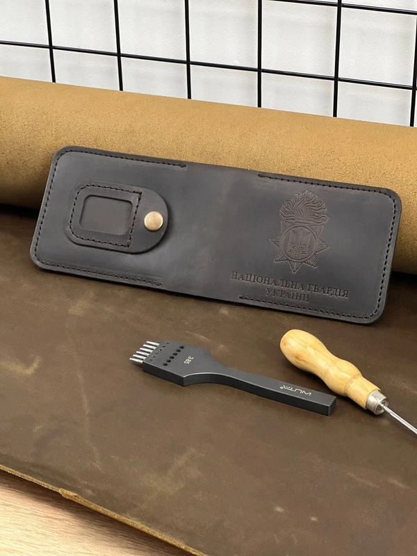 Обкладинка на посвідчення Національної Гвардії України із натуральної шкіри "Crazy Hors", Шоколадний — FAMK