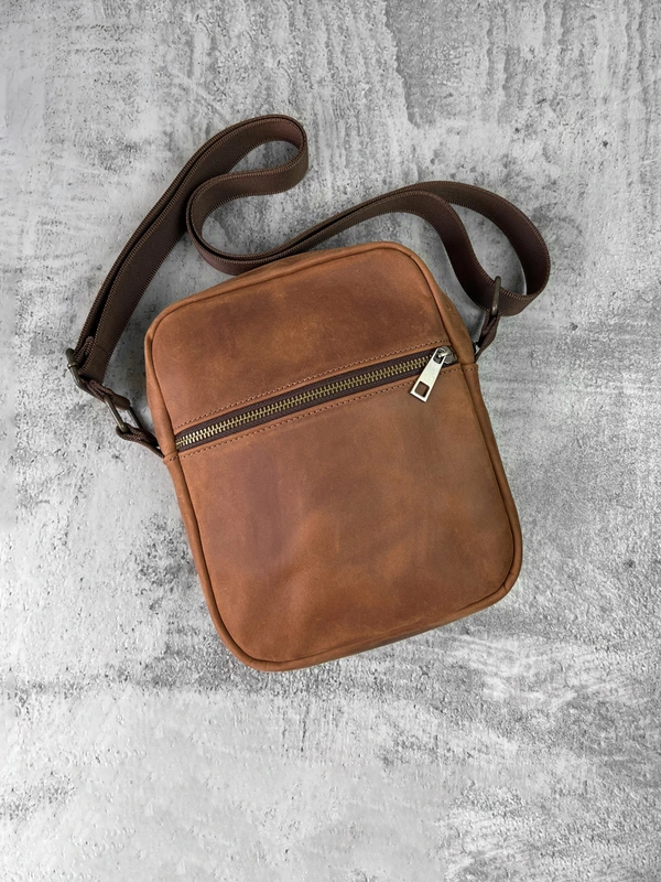 Чоловіча сумка месенджер (через плече) з натуральної шкіри crazy horse, Коричневий