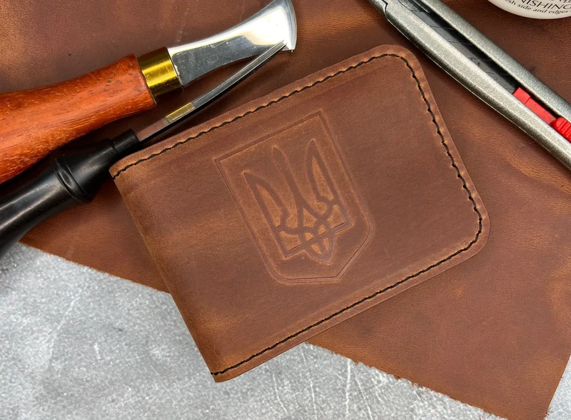 Шкіряна обкладинка ID паспорта та автодокументів "Crazy Hors", Коричневий — Horned Cossack