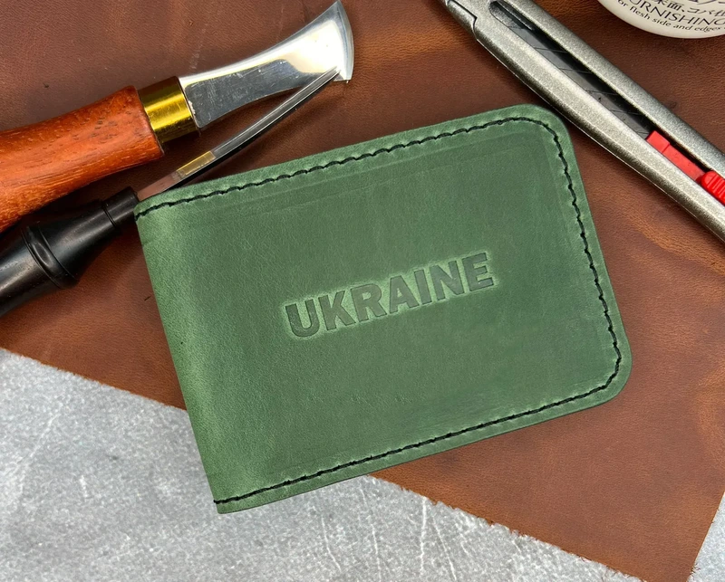 Шкіряна обкладинка ID паспорта та автодокументів "Crazy Hors", Зелений — Horned Cossack