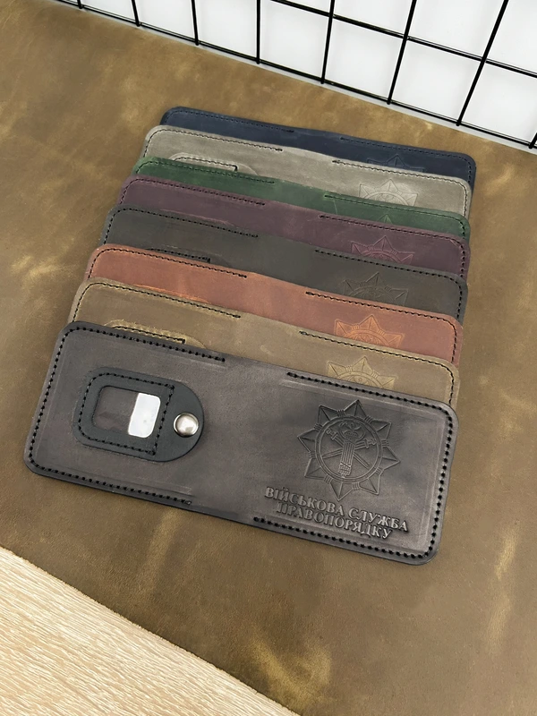 Обкладинка на посвідчення Військова Служба Правопорядку із натуральної шкіри "Crazy Hors", Чорний — Horned Cossack