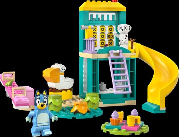 Конструктор LEGO Bluey Веселощі з Блуї та Хлоєю на ігровому майданчику 104 деталі (11201)