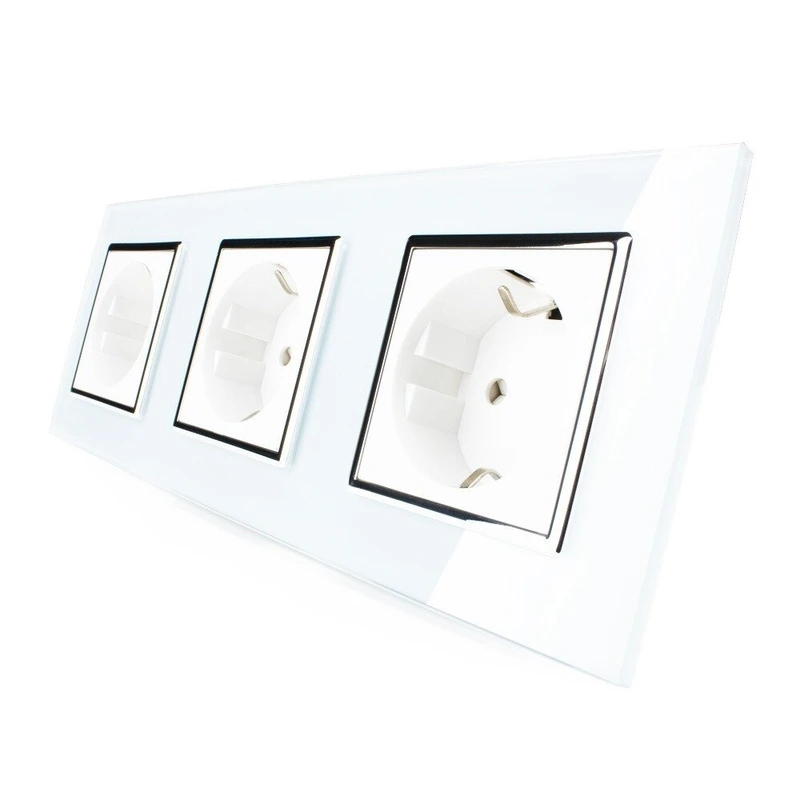 Потрійна електрична розетка з заземленням LIVOLO, біла з хромованою вставкою, скляна рамка, шторки, 250В 16А (VL-C7C3EU-11C)