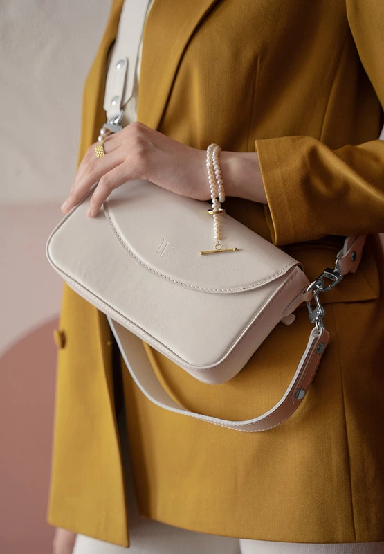 Жіноча шкіряна сумка Molly біла — The Wings