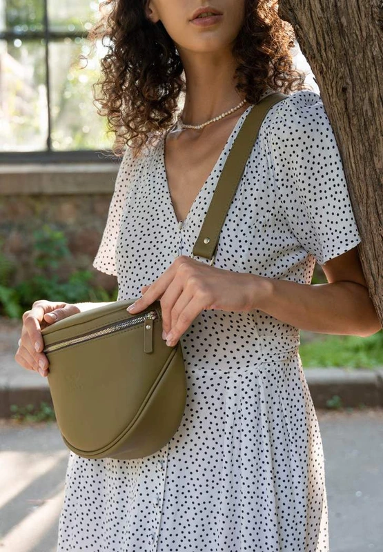 Шкіряна сумка поясная-кроссбоди Vacation оливковий