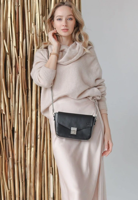 Жіноча шкіряна сумочка Yoko чорна