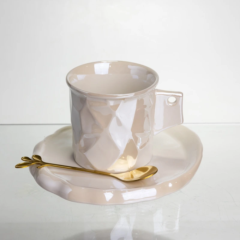 Чашка порцелянова для кави 200 (мл) з блюдцем і ложкою, гарна чашка в подарунок Білий FM-2B