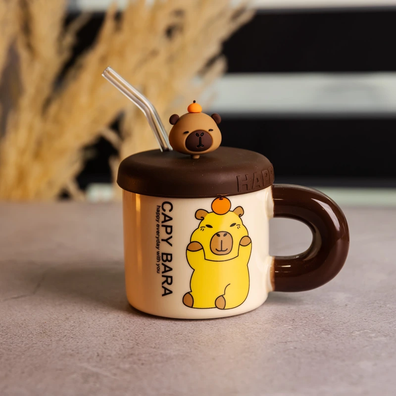 Чашка порцелянова з кришкою і трубочкою Капібара з апельсином 300 (мл) FM-27C