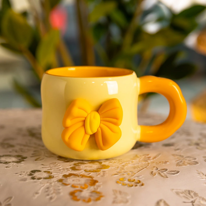 Чашка порцелянова з магнітом Бант 400 (мл) подарункова кружка прикольна чашка для дітей на подарунок Бежевий з жовтим FM-52A