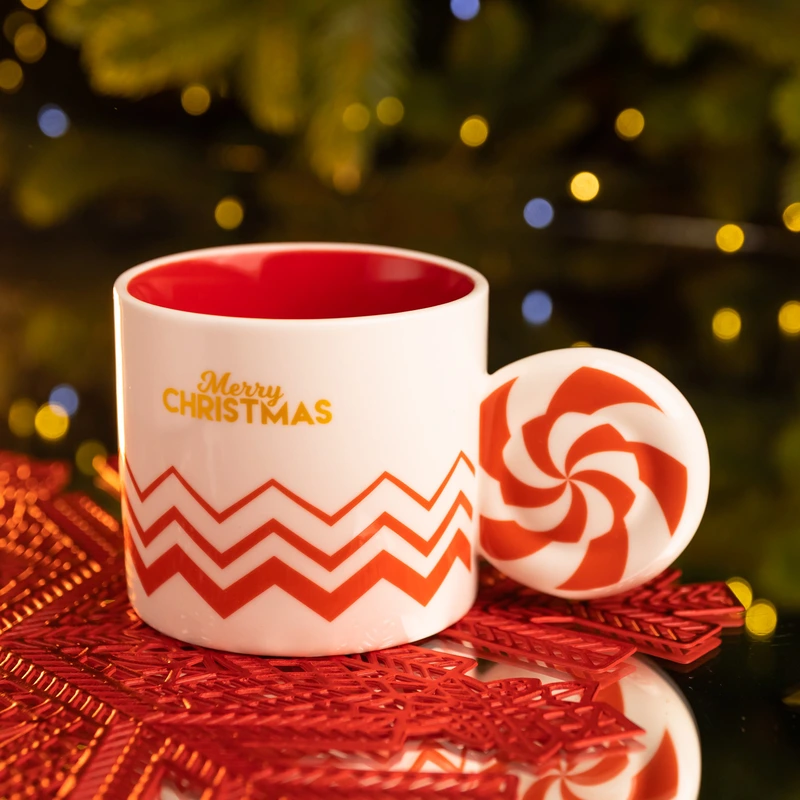 Чашка порцелянова новорічна Merry Christmas 350 (мл) Біла з червоним Yiwu FM-CS-51WR — Yiwu