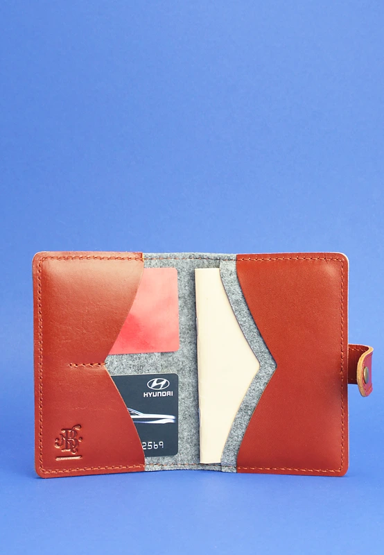 Фетрова обкладинка для паспорта 3.0 з шкіряними коричневими вставками