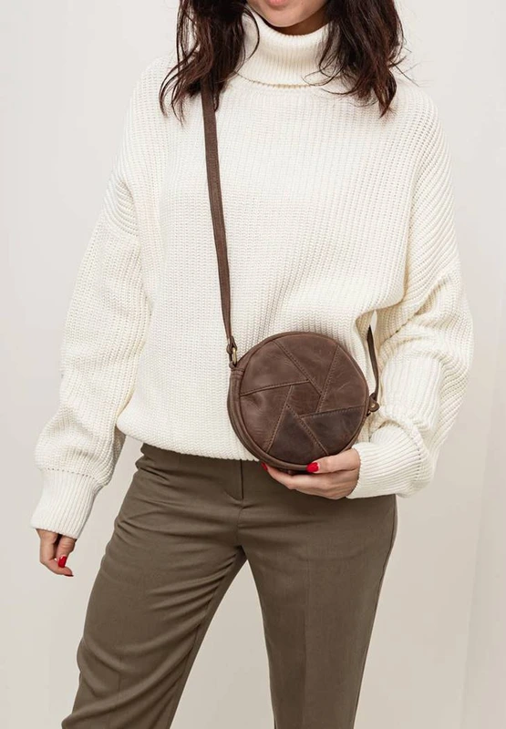 Шкіряна кругла жіноча сумка Бон-Бон темно-коричнева