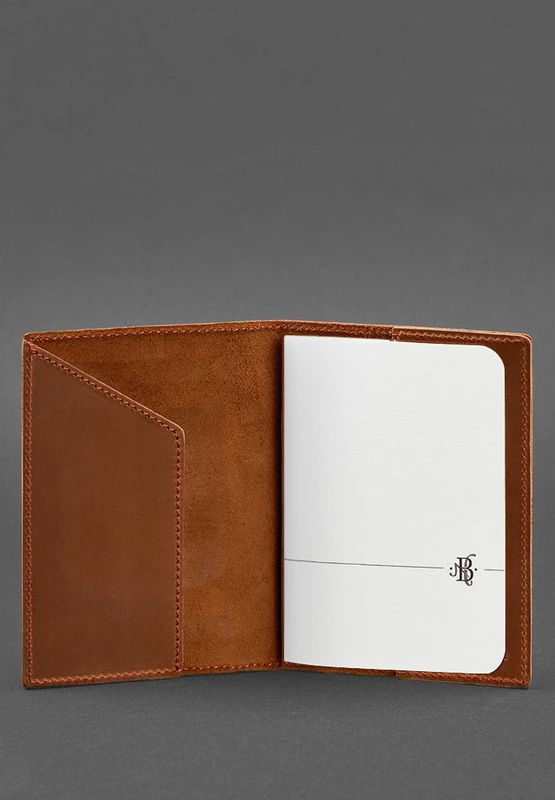 Шкіряна обкладинка для паспорта з українським гербом світло-коричнева