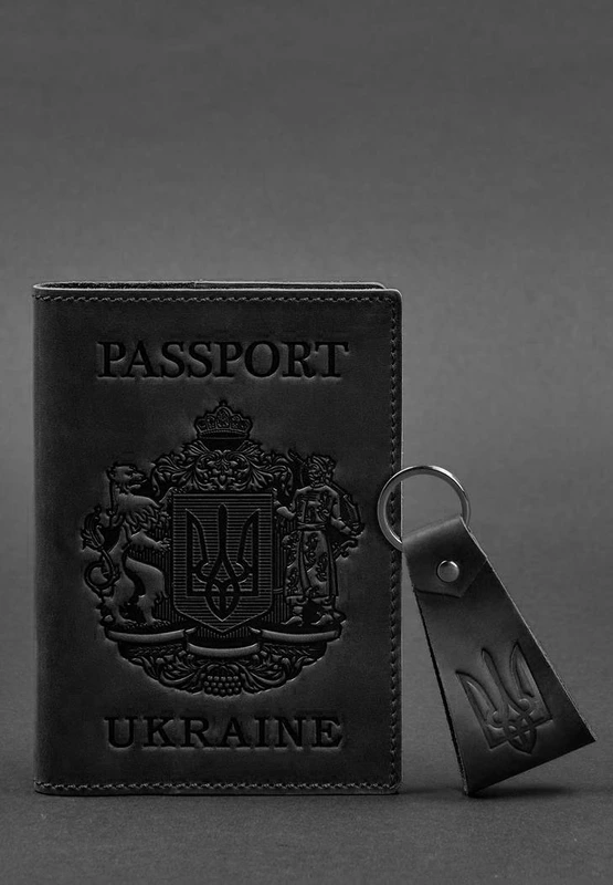 Подарунковий набір шкіряних аксесуарів з українською символікою чорний