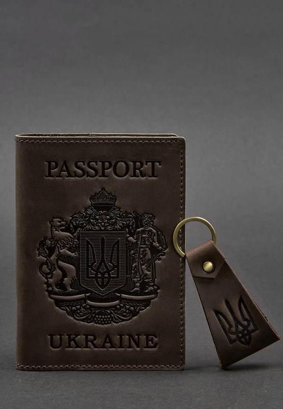 Подарунковий набір шкіряних аксесуарів з українською символікою темно-коричневий