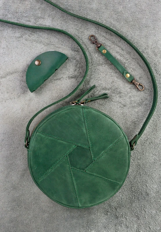 Шкіряна кругла жіноча сумка Бон-Бон зелена Crazy Horse