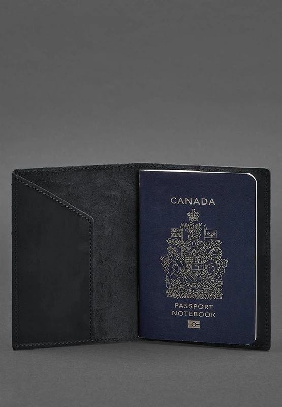 Шкіряна обкладинка для паспорта з канадським гербом темно-синя Crazy Horse