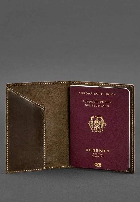 Шкіряна обкладинка для паспорта з гербом Німеччини темно-коричнева Crazy Horse