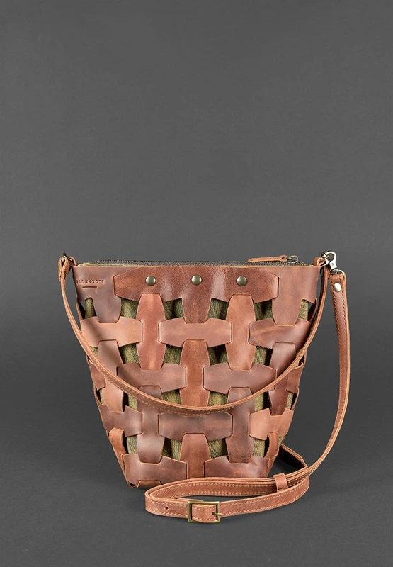 Шкіряна плетена жіноча сумка Пазл M світло-коричнева Crazy Horse