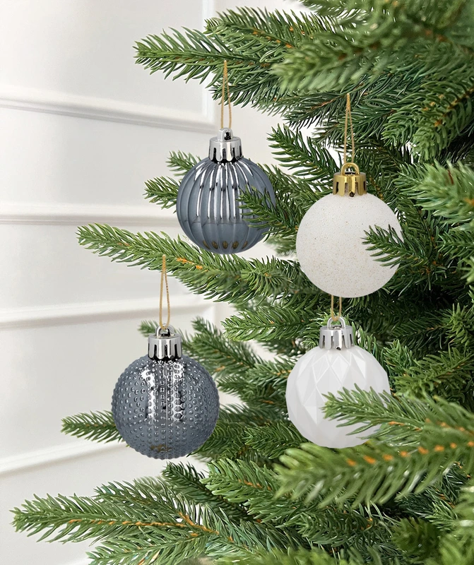 Ялинкові пластикові кульки Chomik компл. 16шт, Ø 4см, сріблясті і біли