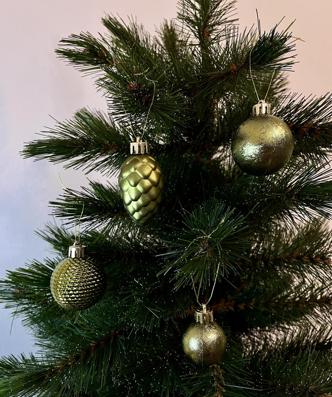 Ялинкові пластикові іграшки "Chomik" комплект 31 шт, Ø 3/4,5 см, оливкові