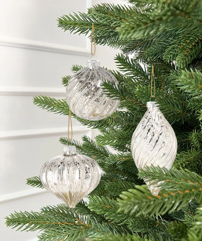 Ялинкова скляна прикраса Chomik 8 см, куля