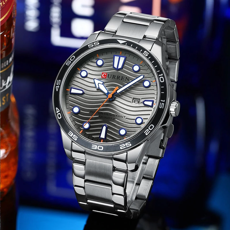 Чоловічий класичний годинник Curren 8426 Silver-Grey зі сріблястим металевим браслетом та датою