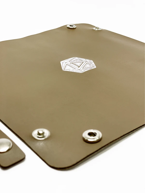 Лоток для кубиків D20 коричневий Dice Tray
