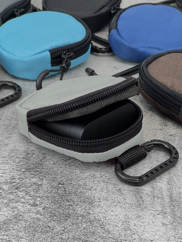 Органайзер - чохол для навушників (ключниця) на карабіні, Сірий