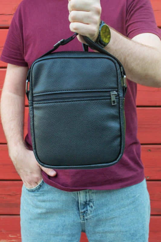 Чоловіча сумка месенджер (через плече) з екошкіри, Чорний