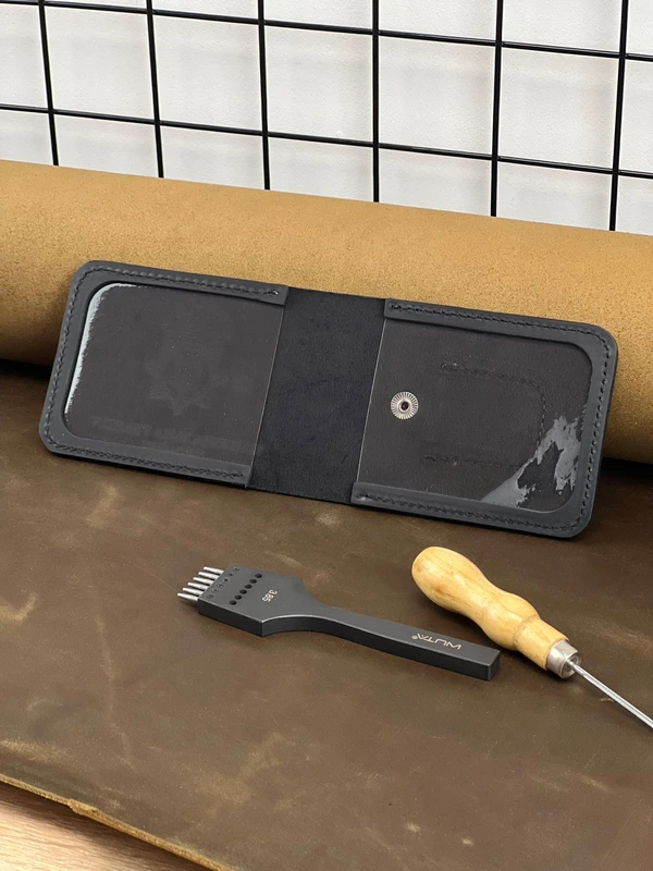 Обкладинка на посвідчення Національної Гвардії України із натуральної шкіри "Crazy Hors", Чорний