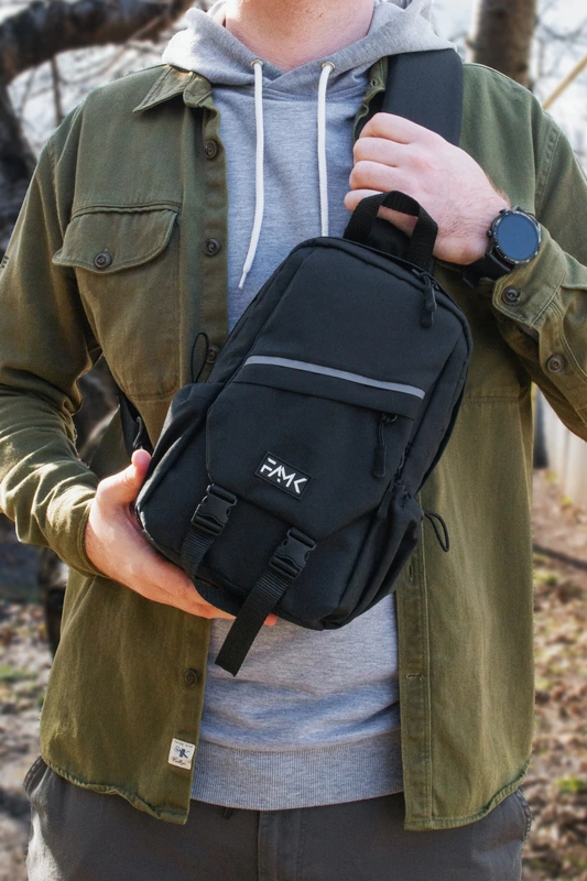 Рюкзак-сумка слінг на одне плече FAMK чорний