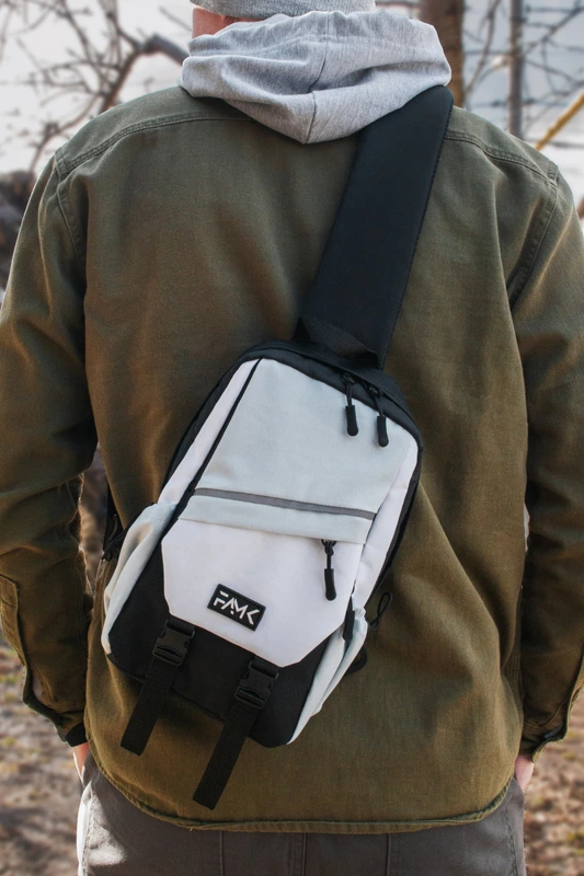 Рюкзак-сумка слінг на одне плече FAMK чорний/сірий