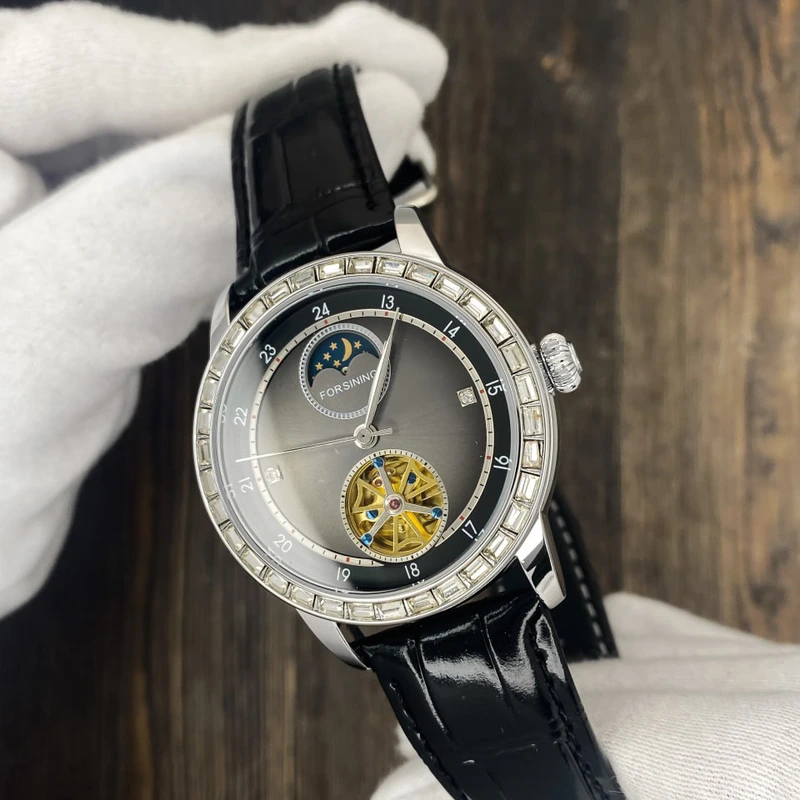 Чоловічий механічний годинник Forsining 8257 Silver-Black з автопідзаводом та шкіряним ремінцем