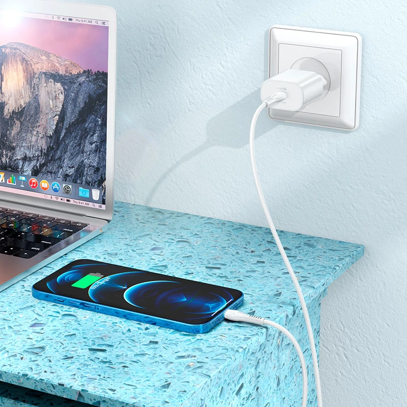 Мережевий зарядний пристрій з кабелем HOCO N22 Jetta PD25W charger set (Type-C to iP)(EU) White — фото 7