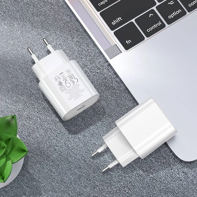 Мережевий зарядний пристрій з кабелем HOCO N22 Jetta PD25W charger set (Type-C to iP)(EU) White — фото 8