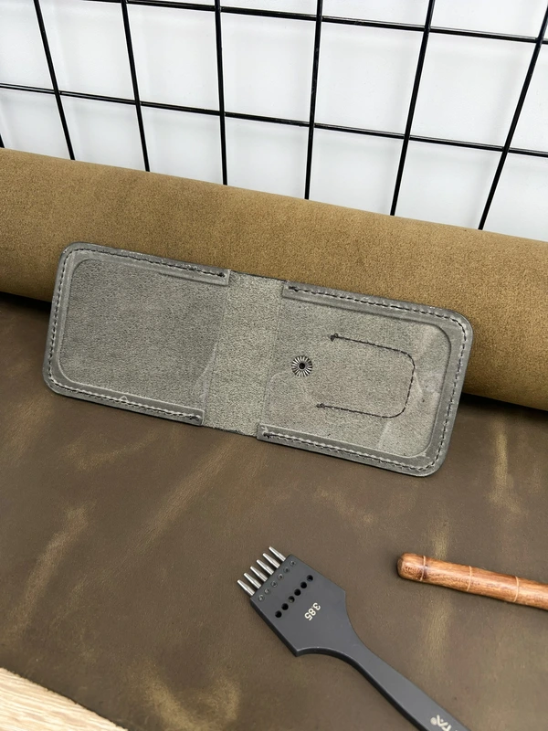 Обкладинка на посвідчення Військова Служба Правопорядку із натуральної шкіри "Crazy Hors", Сірий