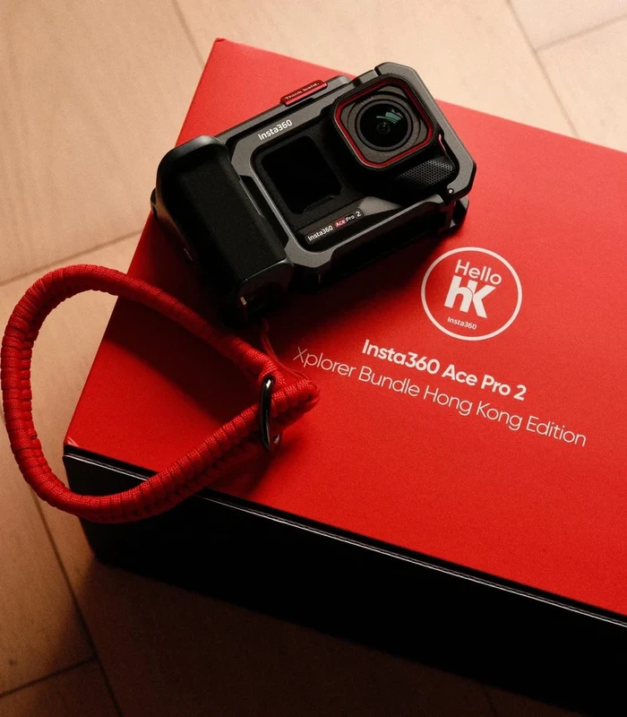 Екшн-камера Insta360 Ace Pro 2 Dual Battery Xplorer Bundle (Dark Gray) (HK Store Edition)