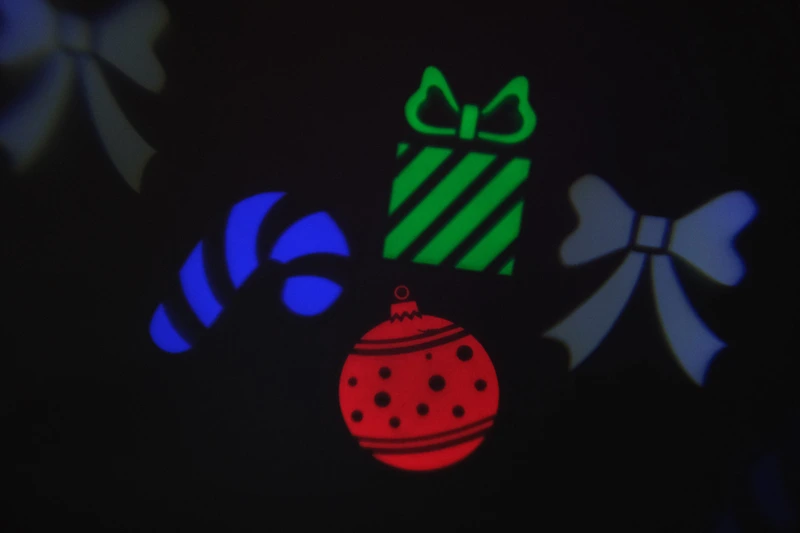 LED проектор "Новорічні декорації", проекція "Новорічний мікс", різнокольоровий 8108