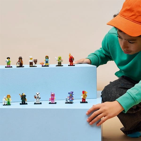 Конструктор LEGO® Мініфігурки. Серія 29. Веріся 111. Таємнича коробка, 8 деталей (71052) (71052 v111)