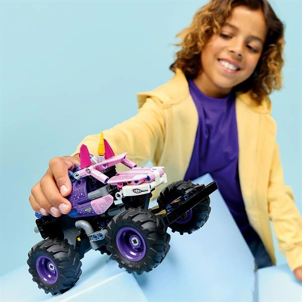 Конструктор LEGO Technic Monster Jam™ Sparkle Smash™ із функцією «Pull-Back» 243 Деталі (42220)