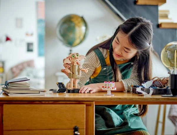 Конструктор LEGO Harry Potter Ельф-домовик Доббі 403 деталі (76421)