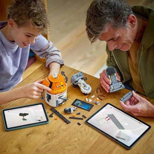 Конструктор LEGO Star Wars Чоппер C1-10P Дроїд-астромеханік 1039 деталей (75416)