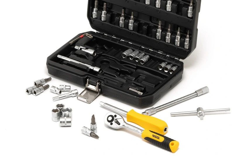 Набір інструментів MASTERTOOL ¼" 46 шт 4-14 мм CrV кейс з металевими замками 78-2047