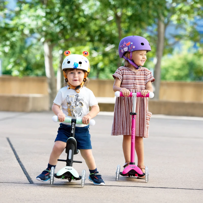 Захисний шолом MICRO - ФІОЛЕТОВИЙ З КВІТАМИ (48-53 cm, S)